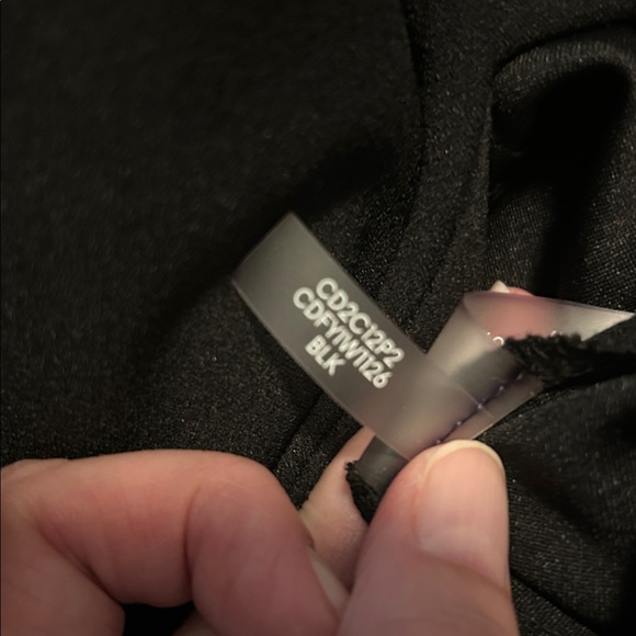 Calvin Klein Black Sleeveless V-Neck Cropped Leg Tie Waist Jumpsuit, Size 12 - Picture 7 of 7